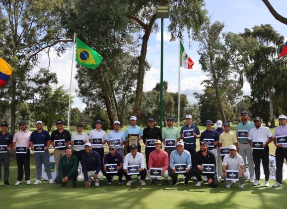 Julio Arronte entre los graduados para la Gira Profesional Mexicana 2026-27