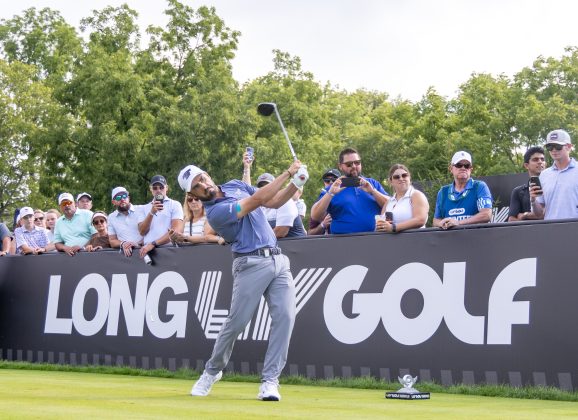 Abraham Ancer concluye en el puesto 12 de la Orden de Mérito del LIV Golf
